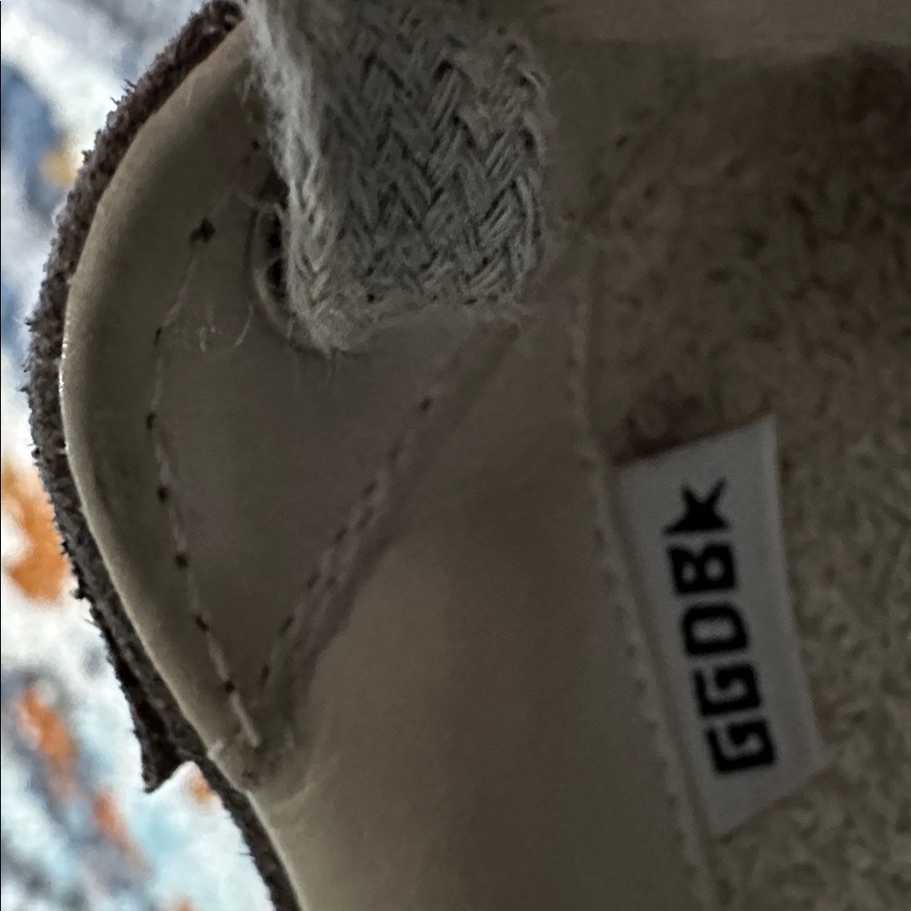 Golden Goose Superstar size 38.  Euc grey suede and pink accents. - Picture 10 of 10